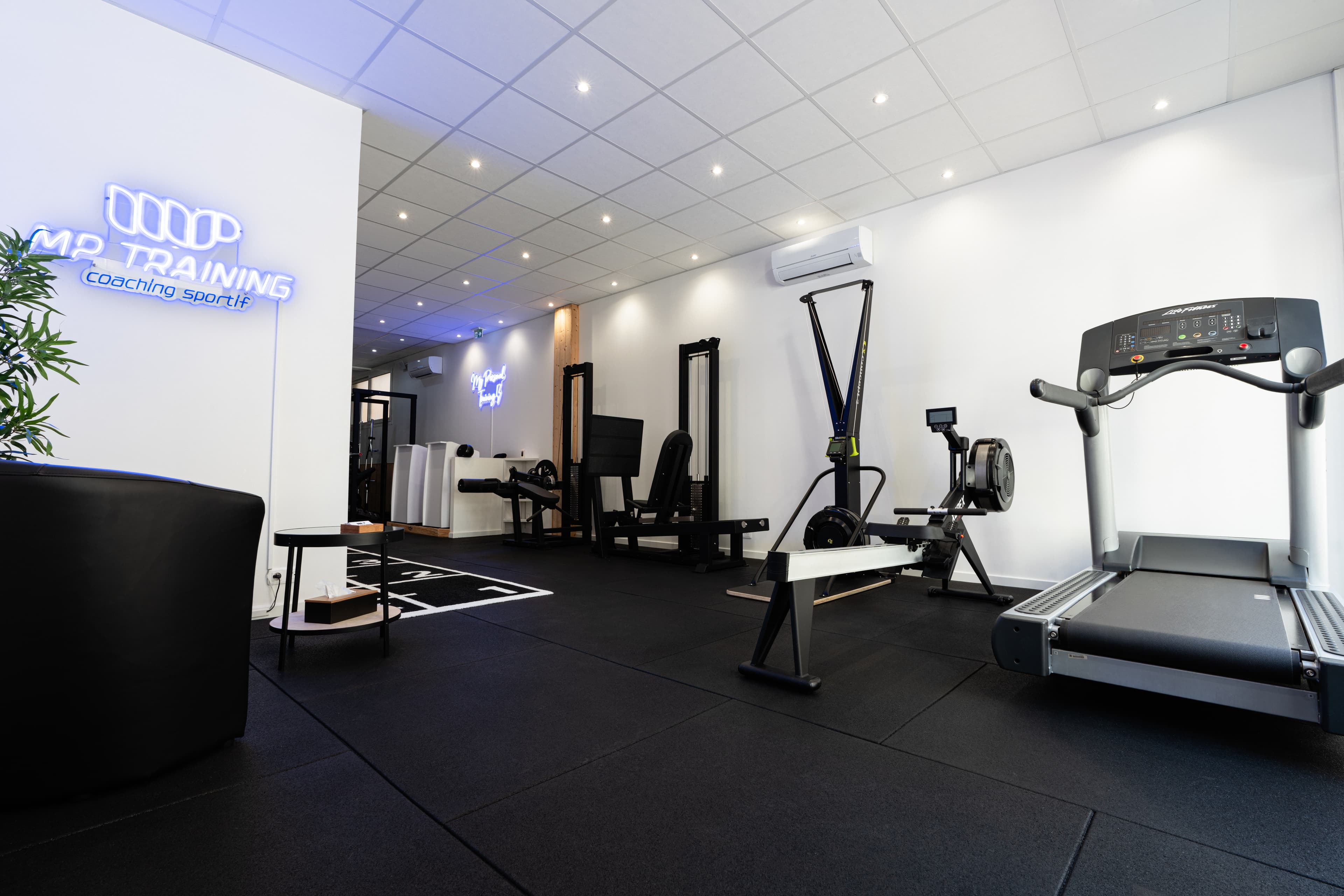 Studio de coaching sportif privé moderne à Nice - Vue d'ensemble